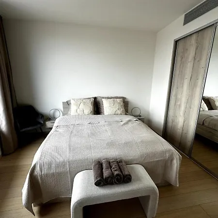 Apartment Stylish 17Th-Floor View Apt *