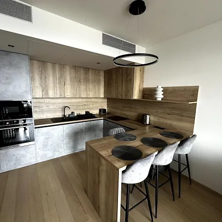 Stylish 17Th-Floor View Apt 布拉迪斯拉发